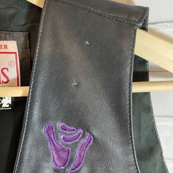 Addis VTG Black Leather Rose/Fringe Vest S…‎ - Picture 9 of 10